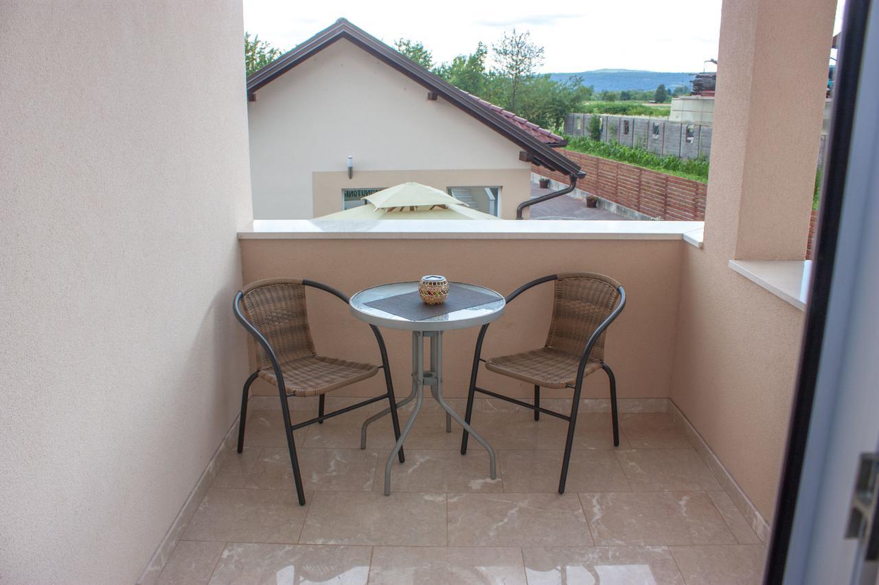 Villa Maja Bihać Extérieur photo