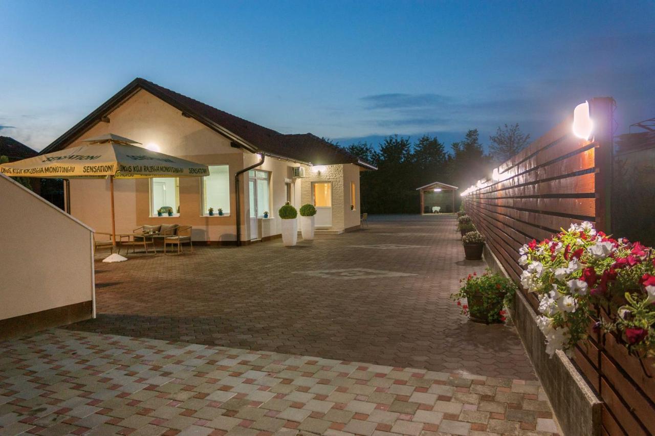 Villa Maja Bihać Extérieur photo