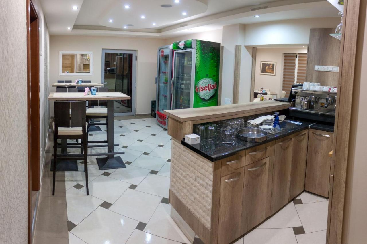 Villa Maja Bihać Extérieur photo
